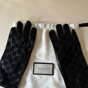 Women’s Black Gucci Gloves
